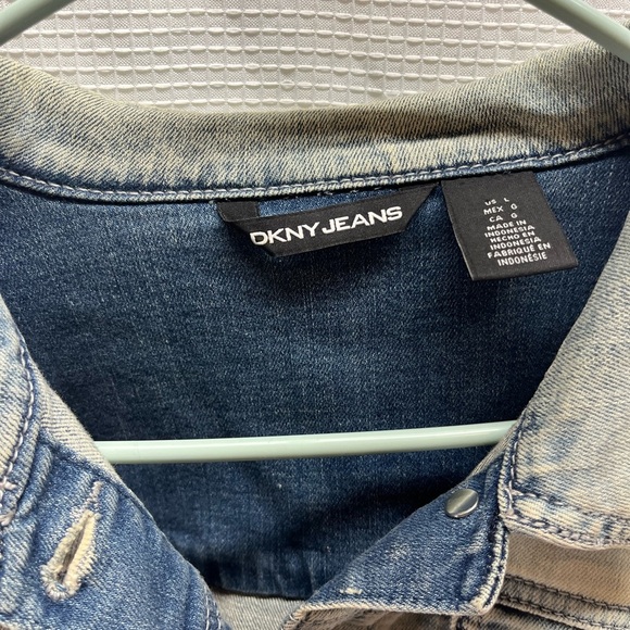 DKNY Jeans Women’s Denim Jacket Sz L - Picture 3 of 11